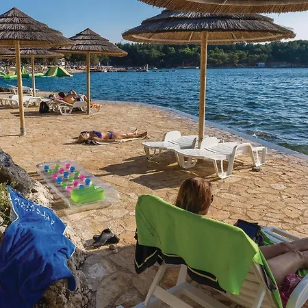 בית נופש Beautiful In Vabriga With Wifi *